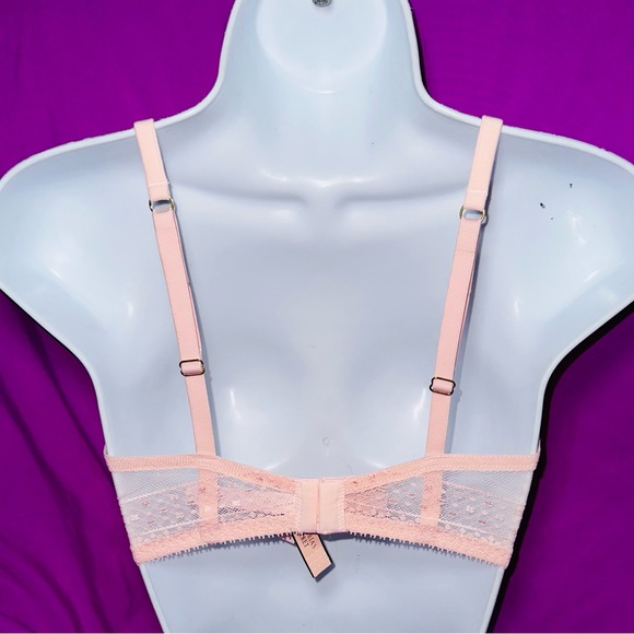 VICTORIA SECRET INCREDIBLE PLUNGE BRA - Picture 4 of 8